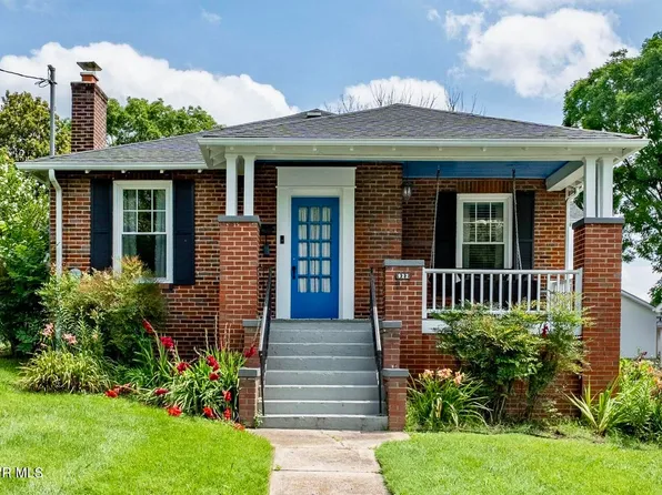 922 W Hillcrest Dr, Johnson City, TN 37604