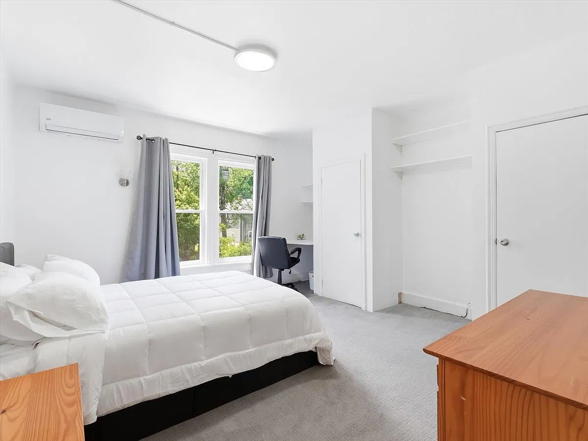1 bed, 600 sqft, $1,950 — Photo 2