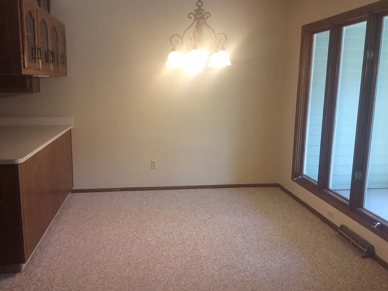 1573 Prairie Ave — Photo 4