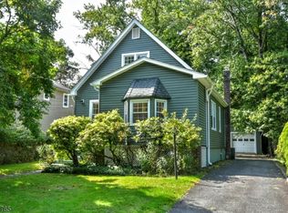 5 Brookside Ave, Westwood, NJ 07675
