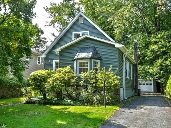 5 Brookside Ave, Westwood Boro, NJ 07675