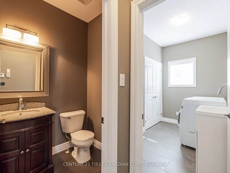 1690 Beaverbrook Ave — Photo 16