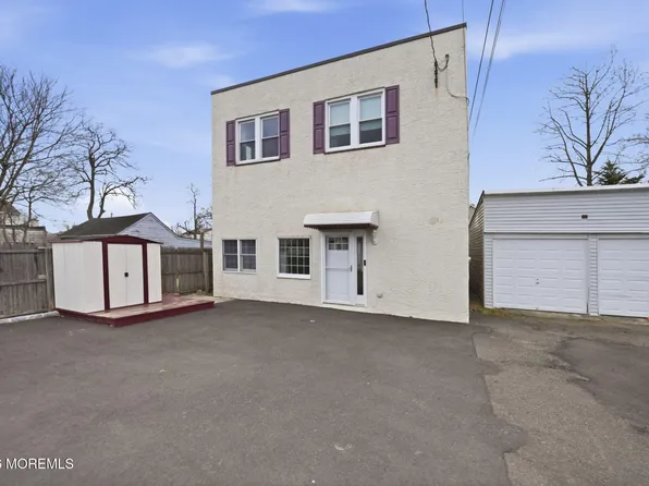 120 2nd St #B, Keyport, NJ 07735