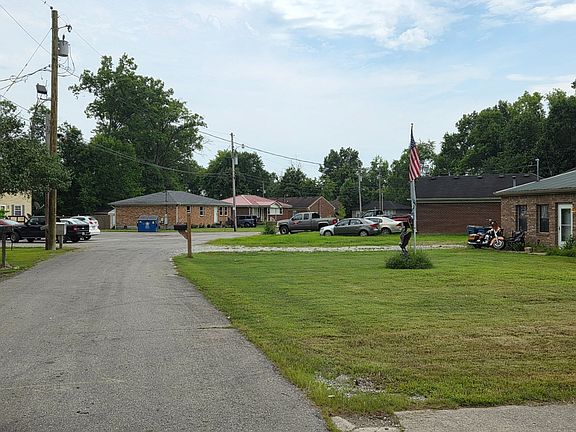 5th image of 336 Cherry St