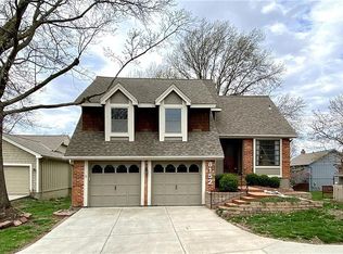 8152 Monrovia St, Lenexa, KS 66215