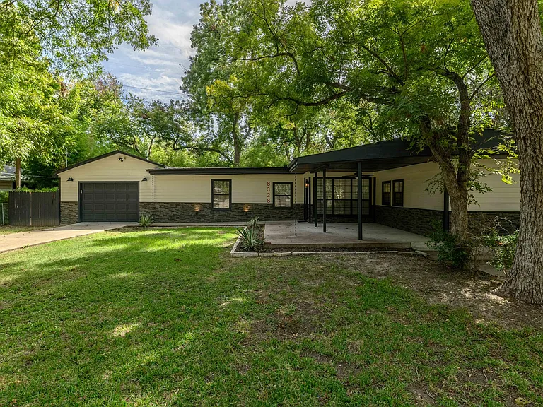 8328 Barbaree Blvd — Photo 21