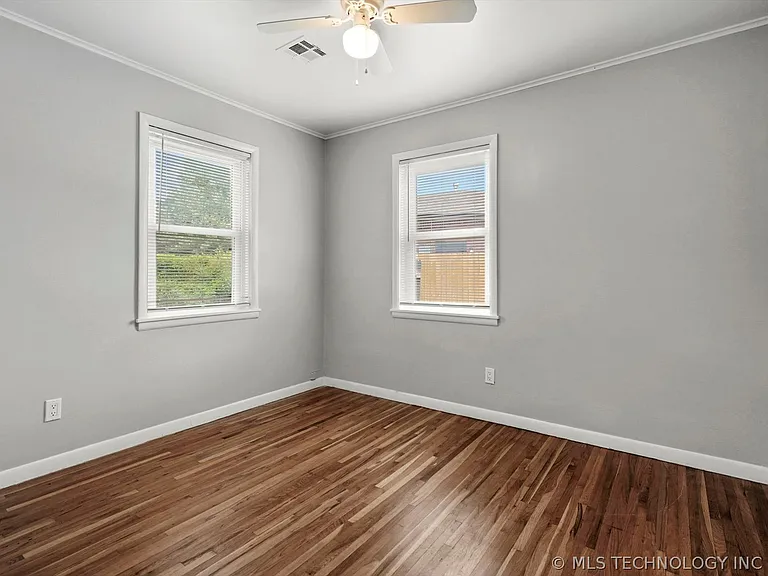 524 W Toledo St — Photo 22