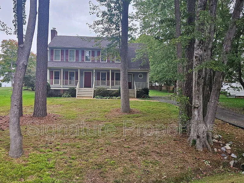 3 bed, 2.5 bath, 1863 sqft, $2,470 — Photo 3