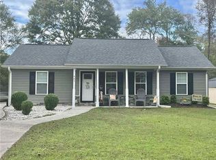 405 Northridge Dr, Eden, NC 27288