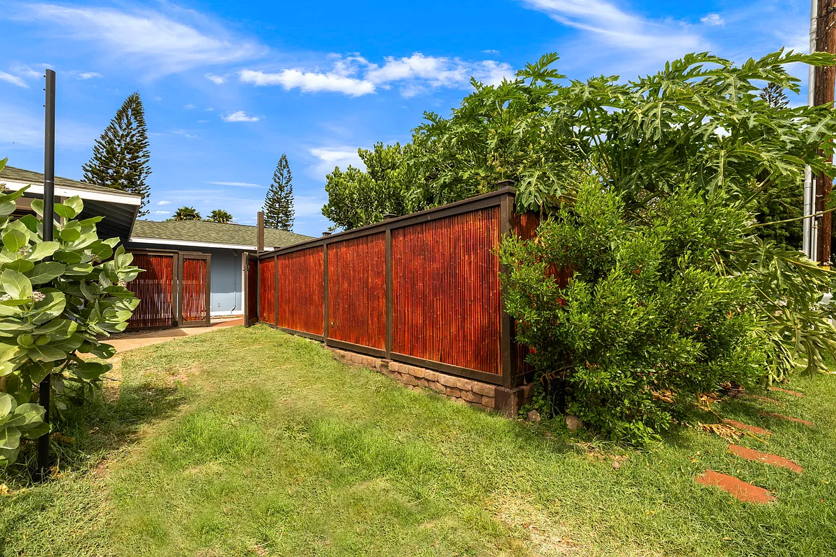 Building Photo - Kahele St