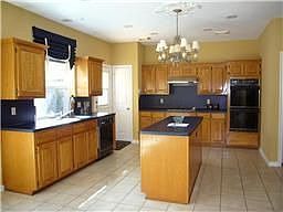 3rd image of 4606 Meadow Green Dr