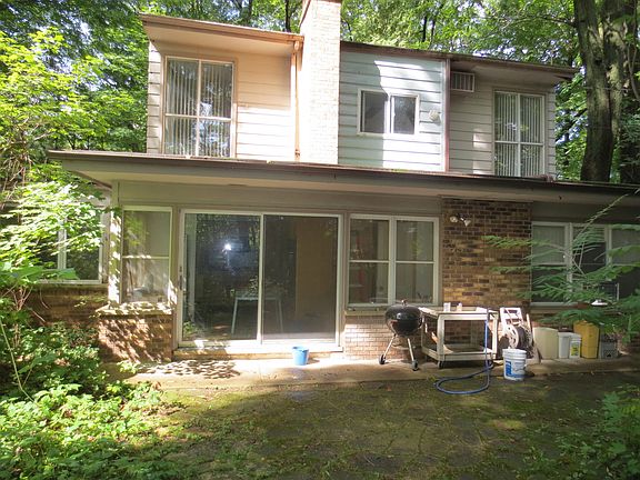 3rd image of 23409 N Wildwood Ln