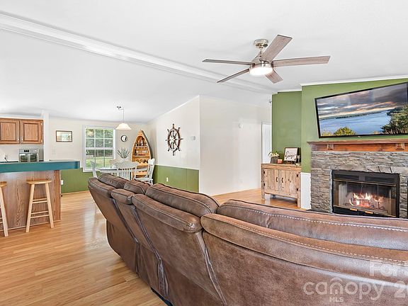 5th image of 6075 Clearbrook Ln