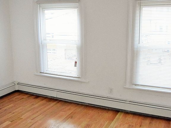 4th image of 58 Tuers Ave APT 4