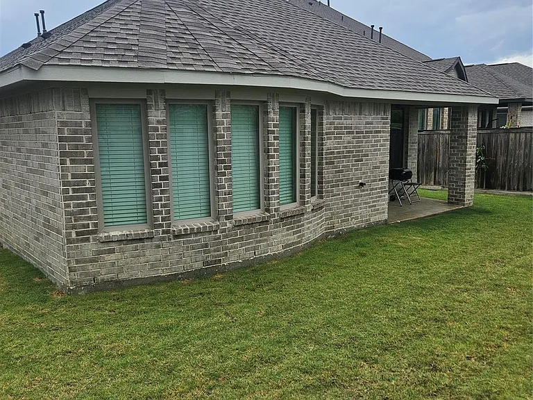 21131 Armstrong County Dr — Photo 11