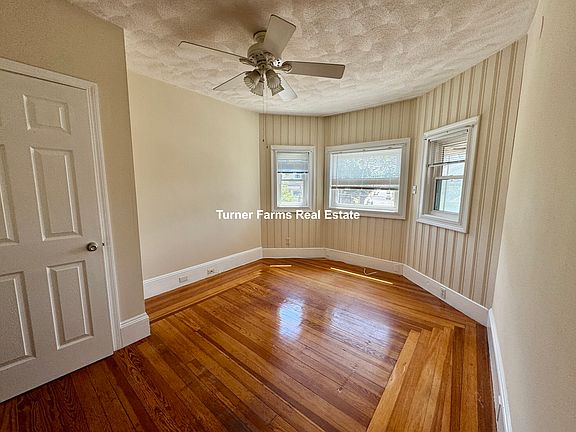 3rd image of 258R Boston Ave #3R