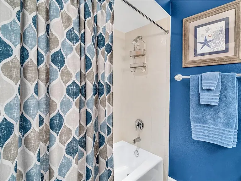5204 Bouchard Cir #102 — Photo 19