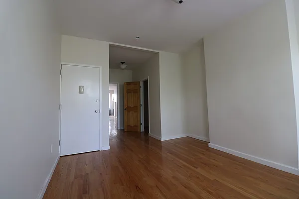 Rented by Compass | media 13