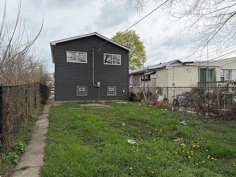 11361 S Racine Ave — Photo 22
