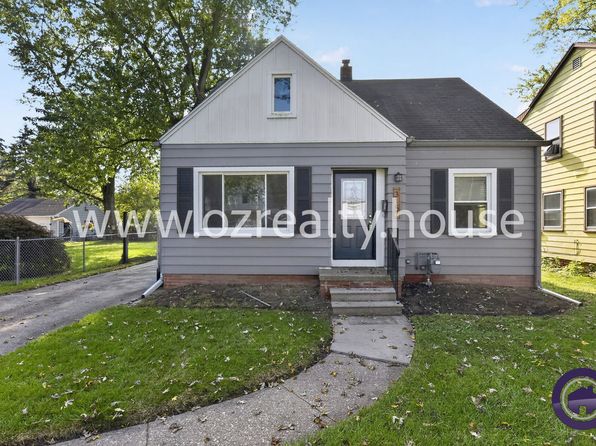 3157 Strathmoor Ave