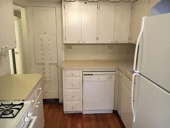 4th image of 4203 Birchman Ave