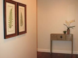 6451 Clayton Rd APT 305, Saint Louis, MO 63117