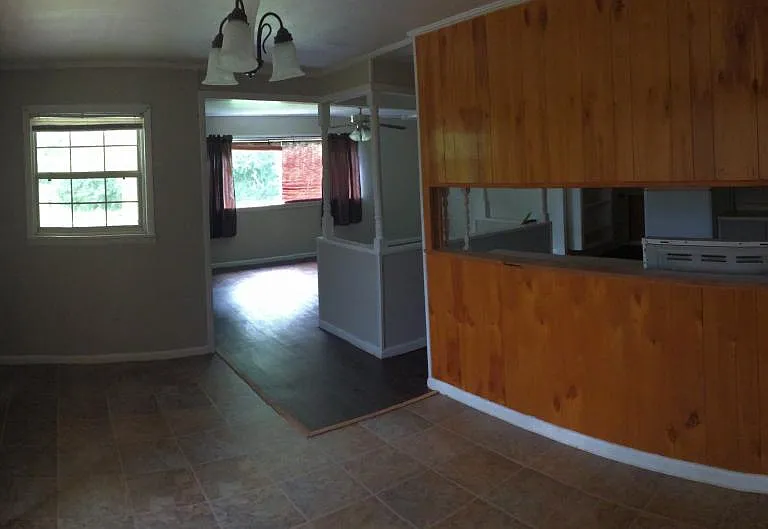 210 Sunnyland Ext — Photo 3