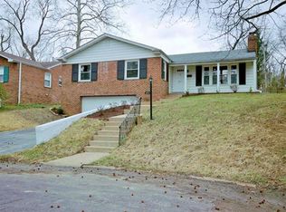 634 Tarrymore Ln, Saint Louis, MO