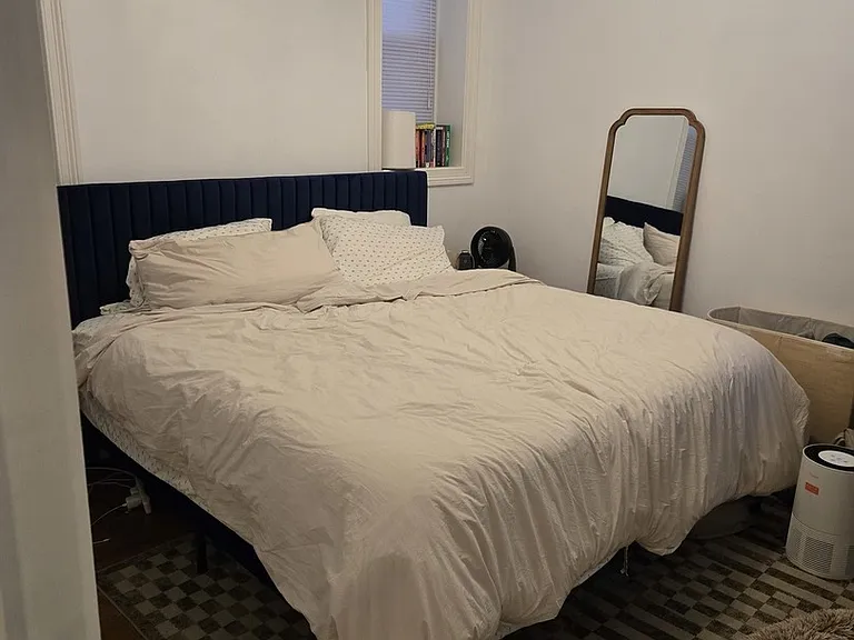 2309 N Leavitt St #1 — Photo 5