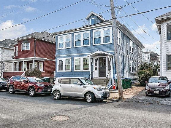 2nd image of 12 Metcalf St #12