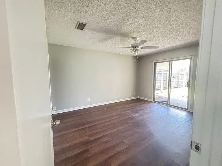 45 Indian Oak Ln — Photo 12