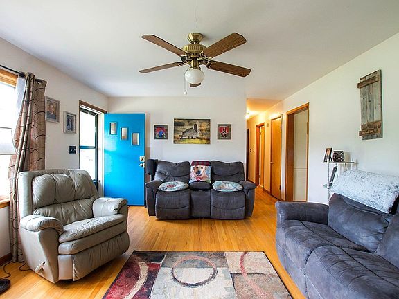 4th image of 244 Hilltop Dr