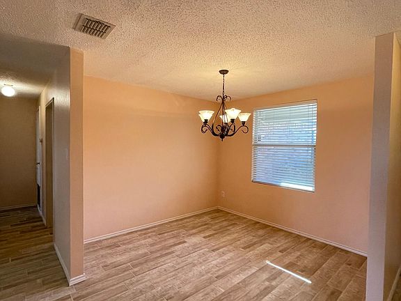 4th image of 2935 Reata Dr