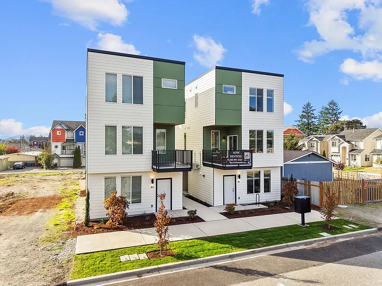 4306 S Lawrence St — Photo 9
