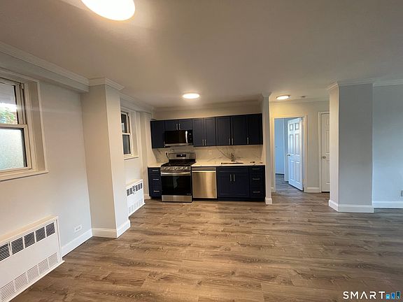 2nd image of 444 Bedford St APT 4S