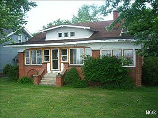 1st image of 3018 Lakeshore Dr