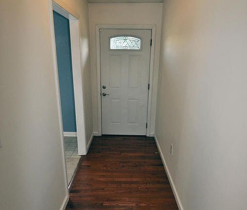 5th image of 716 Normandy St NE