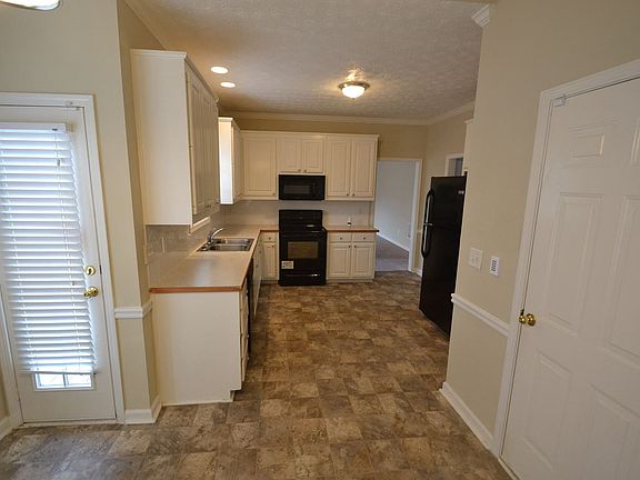 5th image of 2520 Lake Commons Ct