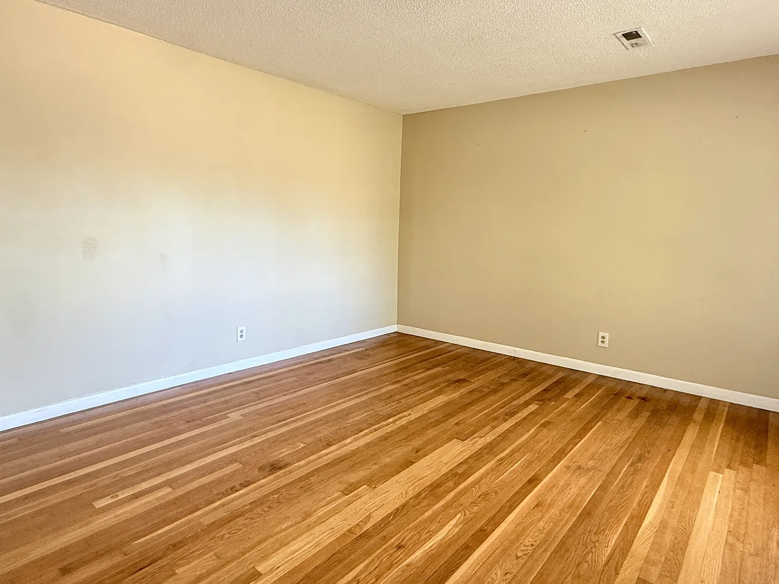 4 bed, 1506 sqft, $1,395 — Photo 2