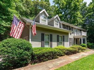 269 Oyster Bay Rd, Mill Neck, NY 11765