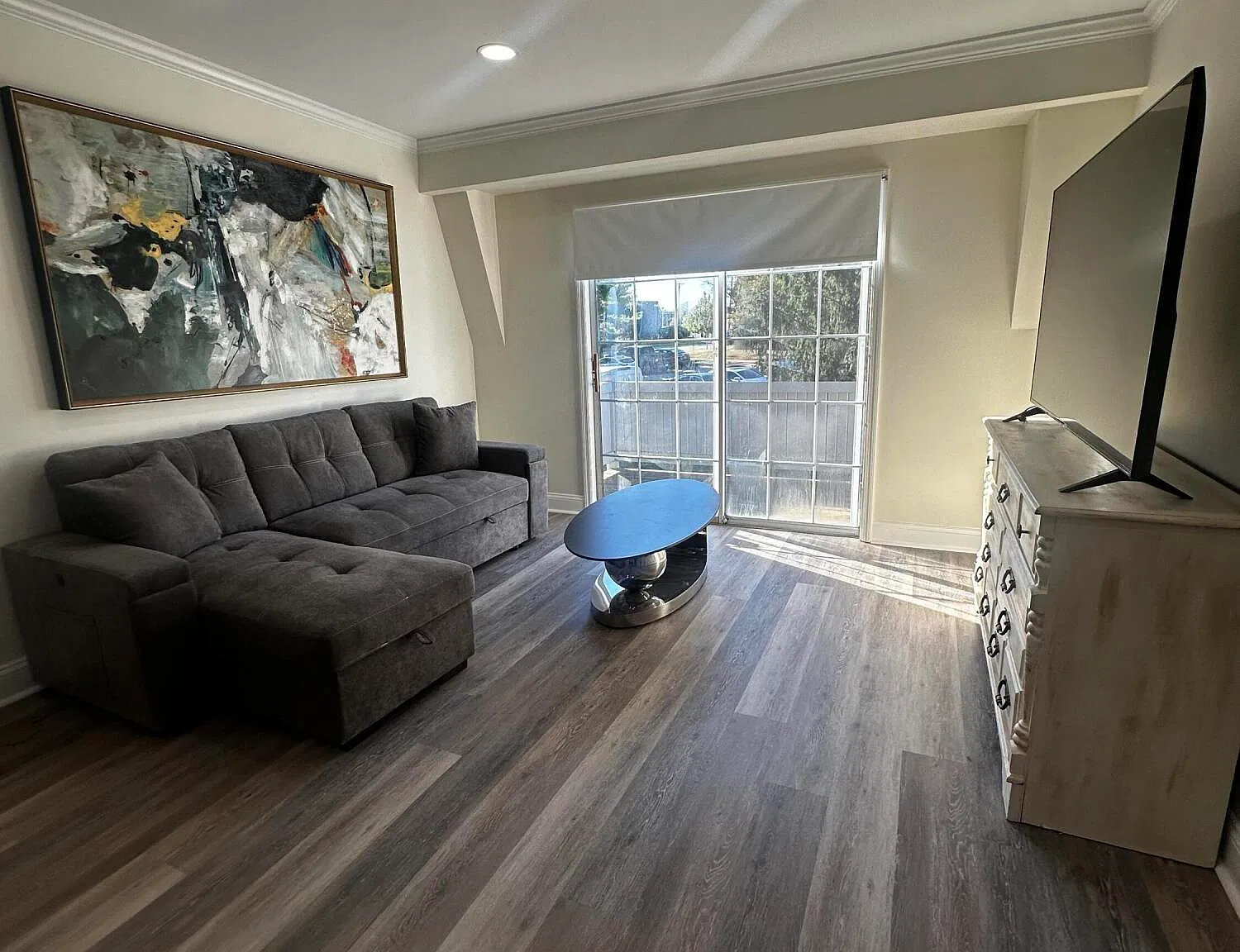 1 bed, 1.0 bath, 604 sqft, $2,000 — Photo 4