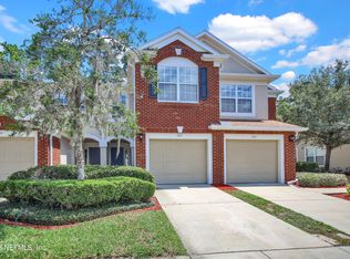 3143 Hollow Tree Ct, Jacksonville, FL 32216