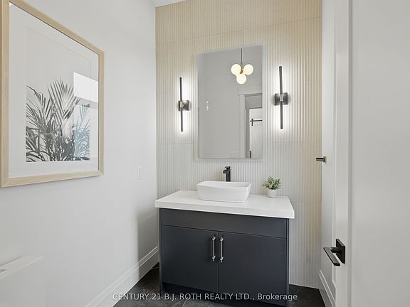 4th image of 31 Marni Ln