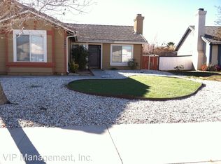12795 Cardinal Rd, Victorville, CA 92392