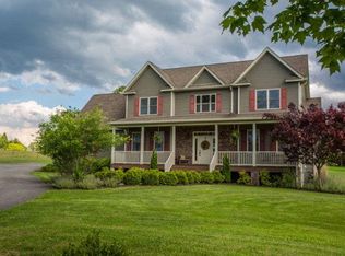 275 Woodbury Rd, Beaver, WV 25813