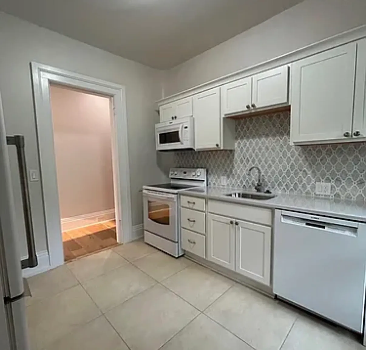 2 bed, 1200 sqft, $1,850 — Photo 4