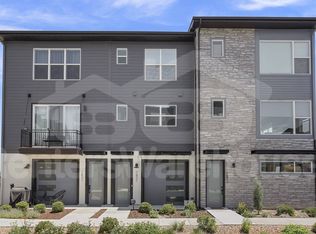 7807 W 43rd Pl, Wheat Ridge, CO 80033