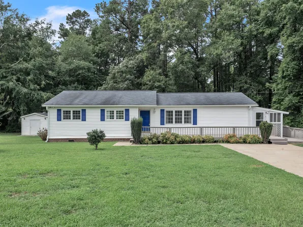 3701 Manor Dr, Clayton, NC 27520