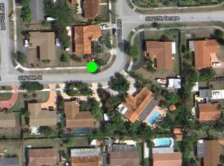 11887 SW 38th Ter, Miami, FL 33175