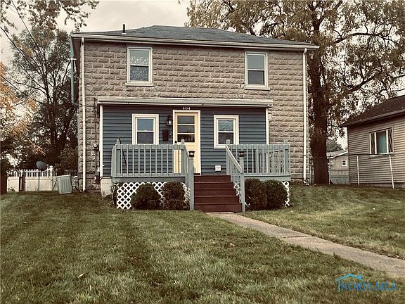 2nd image of 404 W Sophia St